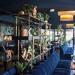 Lowietje - Keukenhof - Free Parking 4*