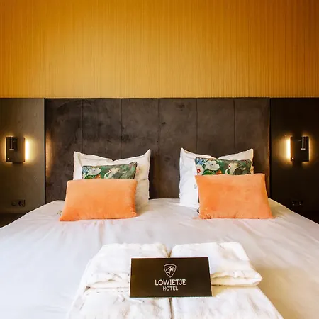 Lowietje - Keukenhof - Free Parking 4*