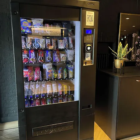 Lowietje - Keukenhof - Free Parking Hotel 4*