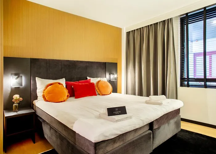 Lowietje - Keukenhof - Free Parking Hotel Lisse