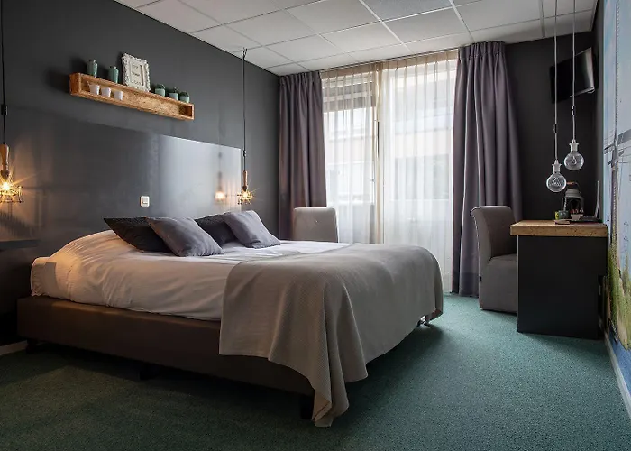 Hotel Lowietje - Keukenhof - Free Parking Lisse