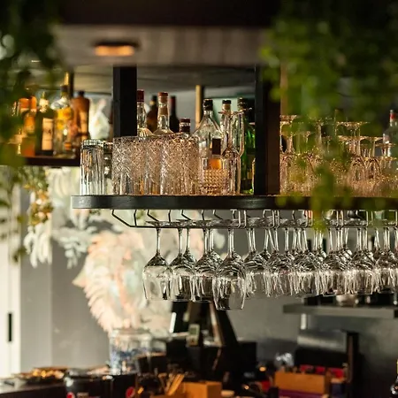 Lowietje - Keukenhof - Free Parking 4*