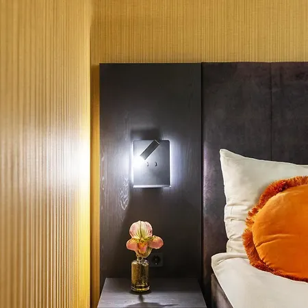 Hotel Lowietje - Keukenhof 4*