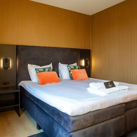 Ξενοδοχείο Lowietje - Keukenhof - Free Parking 4*