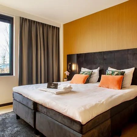 Ξενοδοχείο Lowietje - Keukenhof - Free Parking 4*